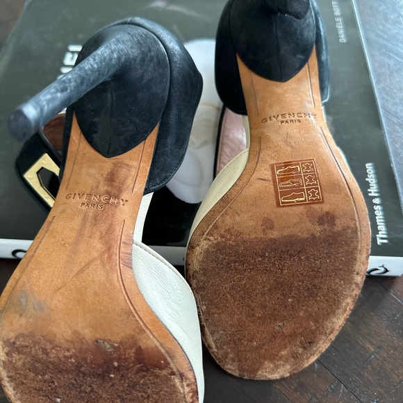 Givenchy Two-Toned Sandals with Gold Shark Tooth Lock - Picture 9 of 10